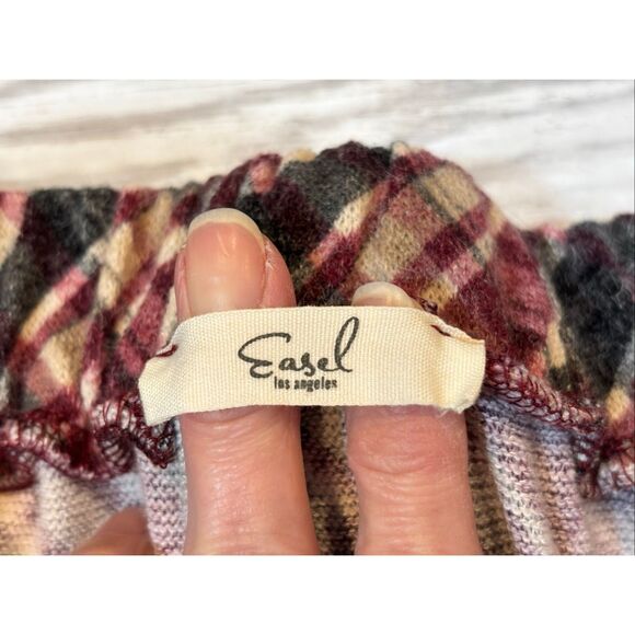 Easel red and gray plaid ruffled skirt size M - Picture 9 of 11